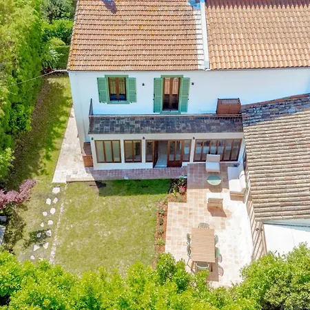 Maison A Pied Des Plages